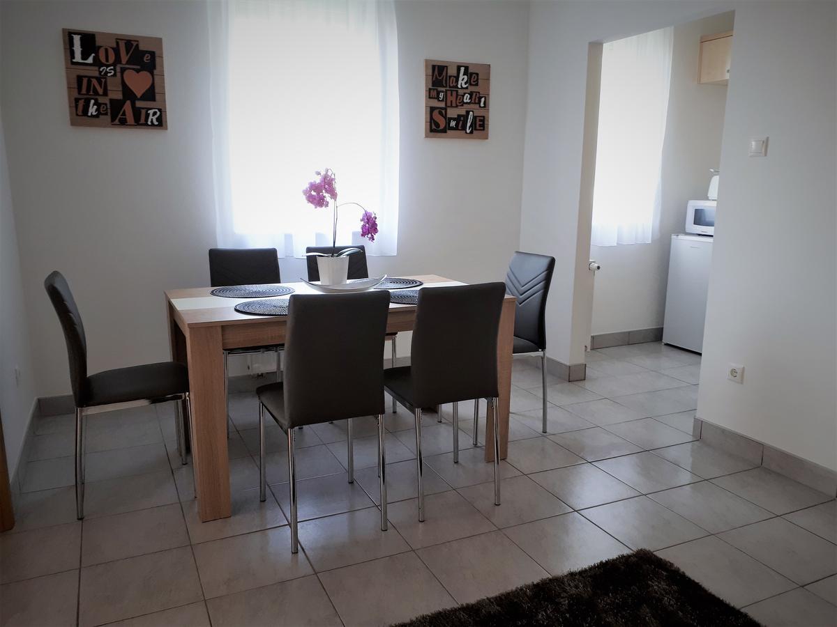 Bük Hanna Apartman מראה חיצוני תמונה