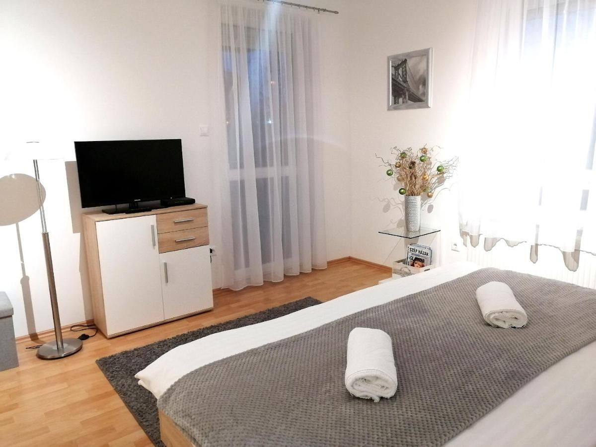 Bük Hanna Apartman מראה חיצוני תמונה